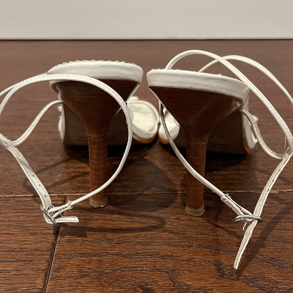 Andrew Stevens Studio White Strappy Sandals Size 8 - Picture 4 of 6